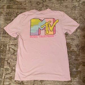 MTV pink shirt